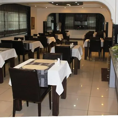Denizhan Hotel 2*