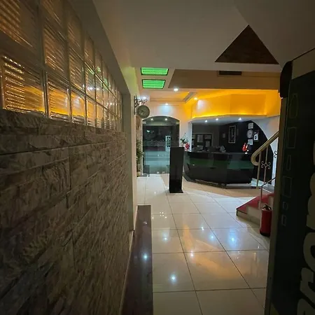 Denizhan Hotel 2*