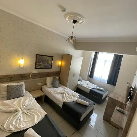 Denizhan Hotel 2*
